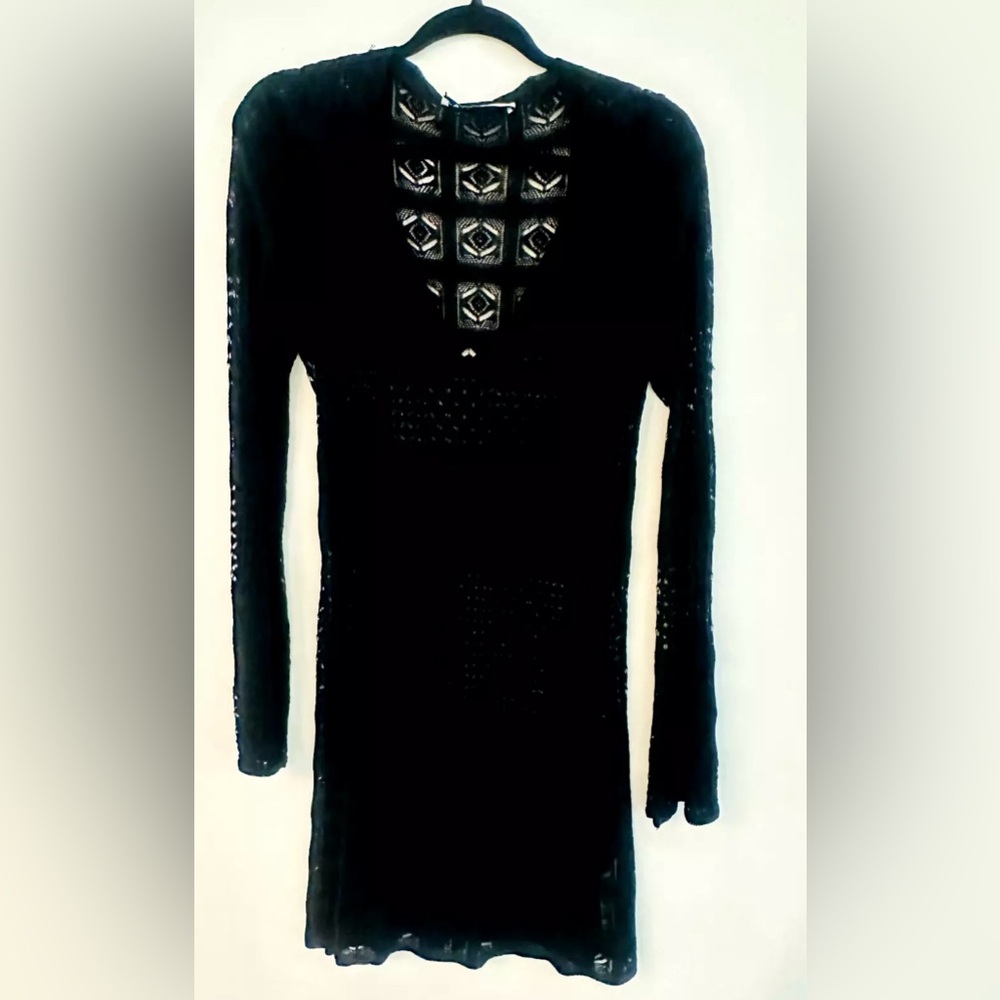 Zara Knit Sheer long Sleeve cover up. Black. Size M